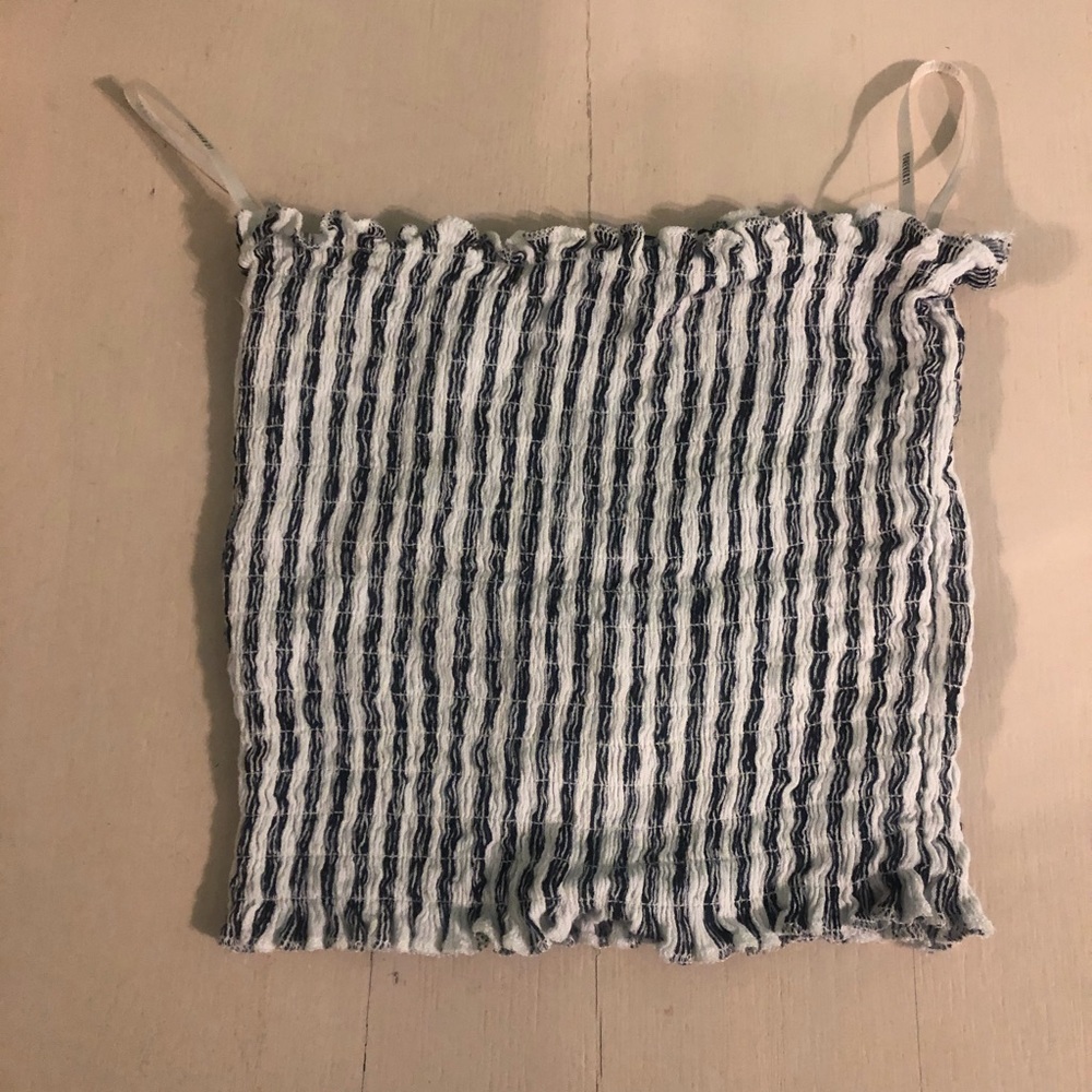 Cute Black and white cropped striped tube top